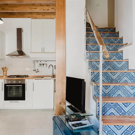 Casa Velella كاستيلاّماري ديل غو