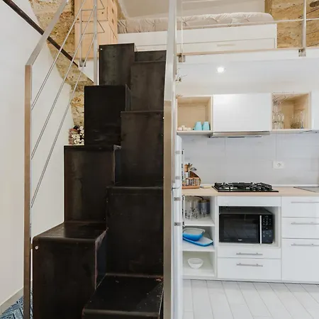 Casa Velella كاستيلاّماري ديل غو